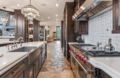 Deer Valley Casa | Chalet de ultra lujo en complejo con acceso directo a las pistas de esquí con sala de juegos, bar y bañera de hidromasaje de gran tamaño