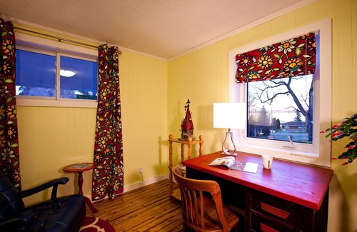 Timiskaming District Casa | Reserve una casa de alquiler como alternativa de hotel para sus próximas vacaciones en Haileybury.