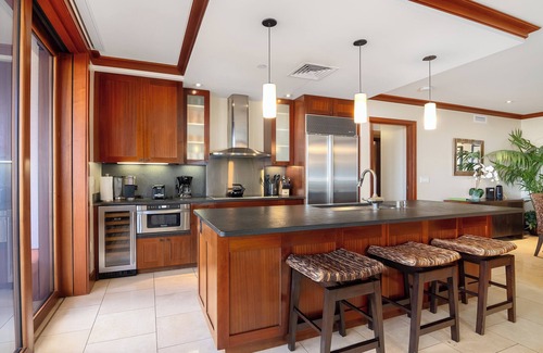 Ko Olina Complejo | August Book Ahead & Save! KoOlina Beach End Unit with Amazing Lanai Ocean Views