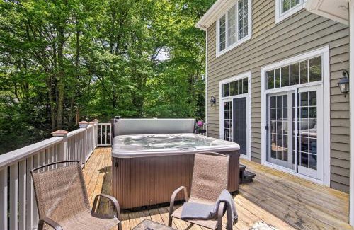 Boone Casa | Boone Home with Fire Pit - Near App Ski and Sugar Mtn!