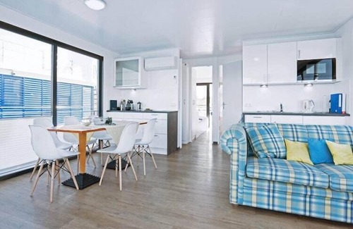 Braunsbedra Alquiler De Eote | Bootshaus Familia y Amigos en Geiseltalsee