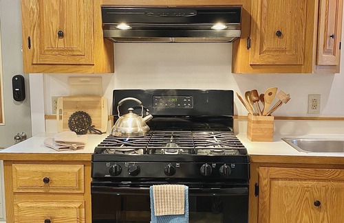 Seal Harbor Cabaña | Boreal Cottage: Serene home in seaside village, steps to Acadia National Park