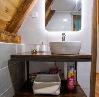 Pluzine Chalet De Esquí | Boricje Village Escape