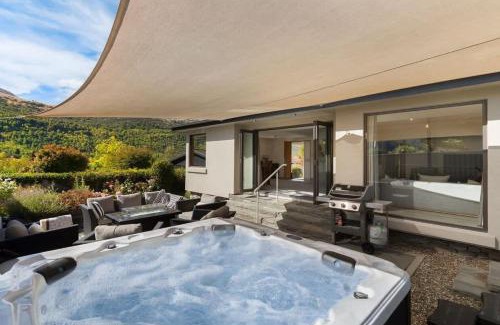 Arrowtown Casa | Botanical Bliss