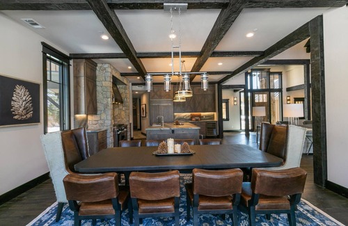 Ponderosa Palisades Casa | Bound to Impress. Private Hot Tub, Golf Access & Exclusive Club Amenities!