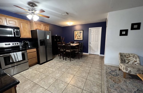 Highland Garden Villa | Hermoso apartamento cerca de la playa y restaurantes WIFI, Netflix , 2h/1b