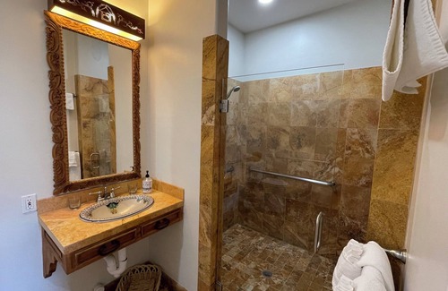 South Capitol Hotel | BOUTIQUE HOTEL - King deluxe Room with Terrace 1/2 mi. from Santa Fe Plaza