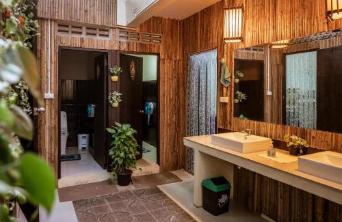 Old City Casa | Boutique Hotel & Restaurant, Jaidee Bamboo Huts