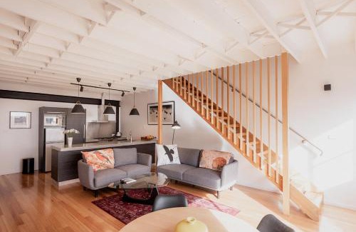 West Hobart Apartamento | Boutique Warehouse living in West Hobart