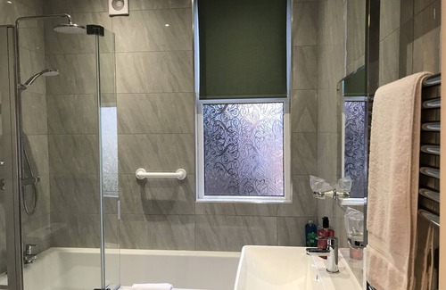 Southport Casa | Bowden Lodge Hotel