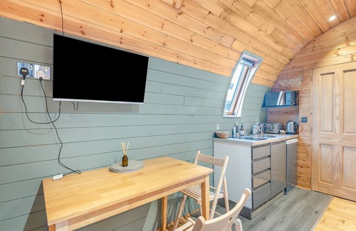 Sleaford Cabaña | Boxing Hare - UK39915