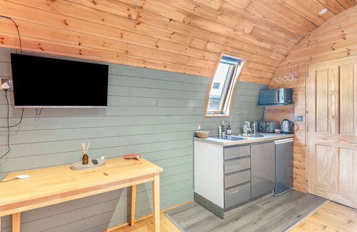 Sleaford Cabaña | Boxing Hare - UK39915