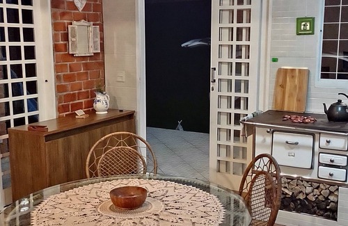 Miringuava Cabaña | Cozy, nature-filled, pet-friendly cottage