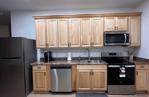 Meridian Casa | Brand new 2-bedroom house in outskirts of Meridian with WiFi, AC