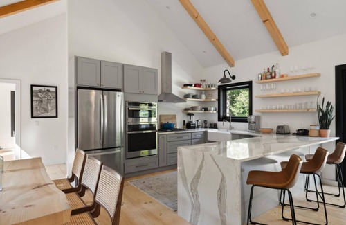 Moscow Casa | Brand new Beautiful Modern Clean Home On River