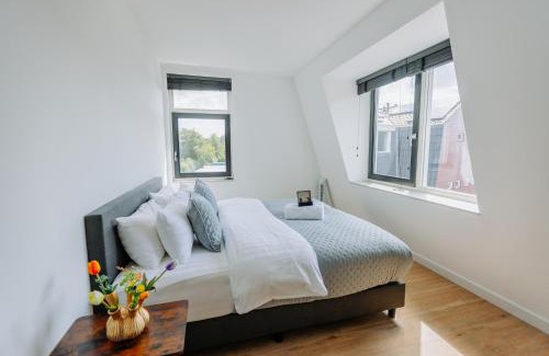 Slotervaart Villa | Brand new bright luxurious villa in Amsterdam!