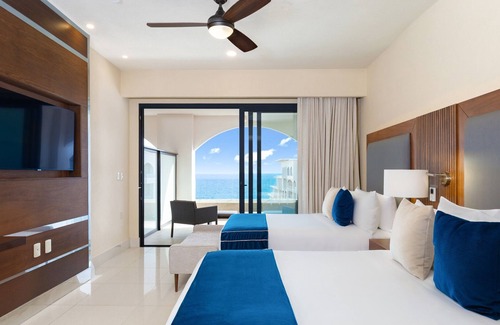 Ciudad Constitución Complejo | Brand New Luxury Resort - Villa la Valencia - Cabo