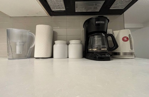 Regina Casa | Brand New, Modern & Spacius guest Suite