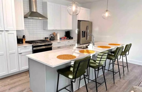 East Raleigh Casa | BRAND NEW!! Raleigh LUX 👑, Prime Location! 5⭐️’s