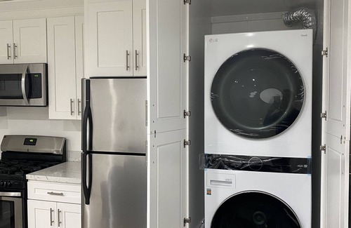 North Hollywood Casa | Hermosa, nueva, privada, separada, casa de huéspedes de 1bed + 1bath.