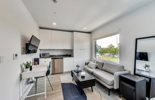 West Oakland Apartamento | Brand New Stylish Studio Suite Near Downtown!