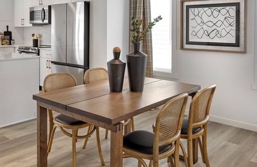 Division No. 11 Casa | Brand New Townhome