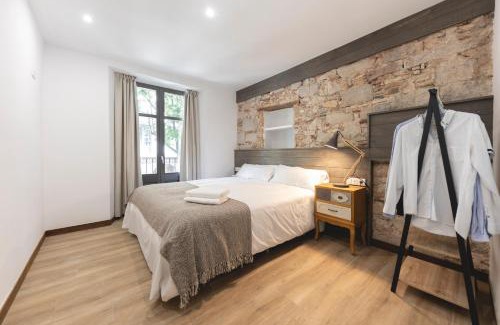 Centro histórico Apartamento | Bravissimo Rambla Eiffel Bridge 1