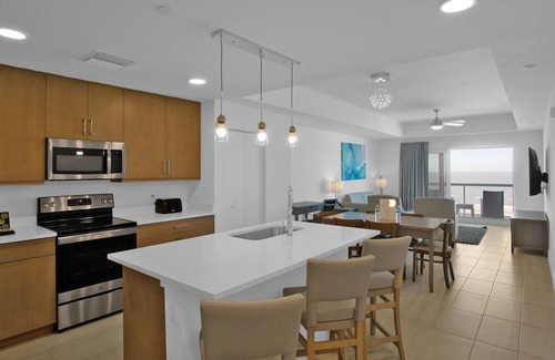 Clearwater Beach Condominio | Breathtaking Gulf Facing Condo Hotel Suite