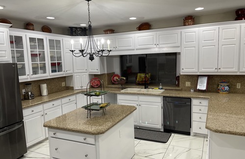 Harlingen Casa | Breathtaking, Lakefront, Pool, Private, big group, birds viewing