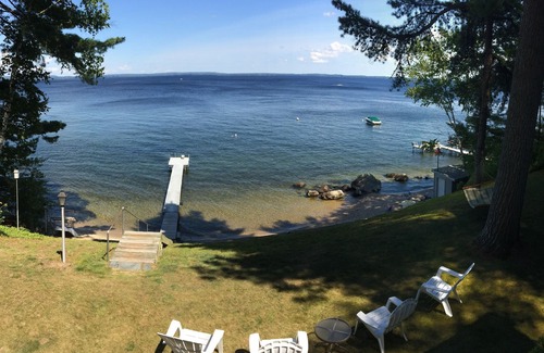 Sebago Casa | Impresionantes vistas, increíble Waterfront Lakehouse, 100 'de playa privada de arena!