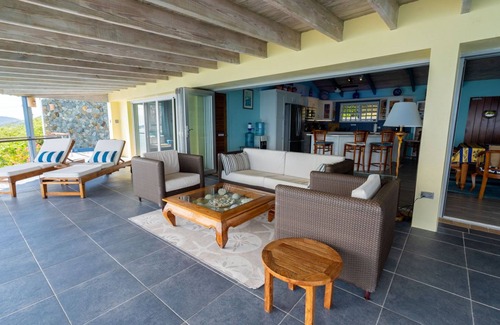 Havers Apartamento | Impresionantes vistas, jacuzzi, casa de planta abierta, a 5 minutos de Nanny Cay Beach & Bar