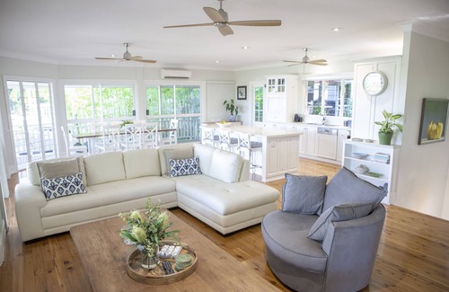 Whitfield Casa | Breathtaking views of the ocean and city, nestled in Whitfield National Park