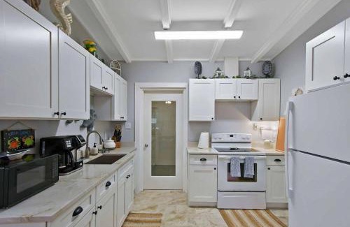 Jekyll Island Casa | Brice Sea Shell Stay