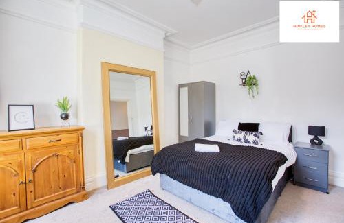 Bridgwater Apartamento | Bridgwater Bliss: 6-Bedroom Haven for Large Groups