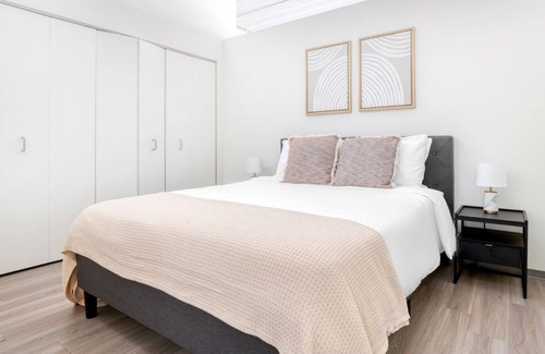 Bucktown Apartamento | Bright Bucktown 1BR w/ Lounge, Roof & Gym, nr L, by Blueground