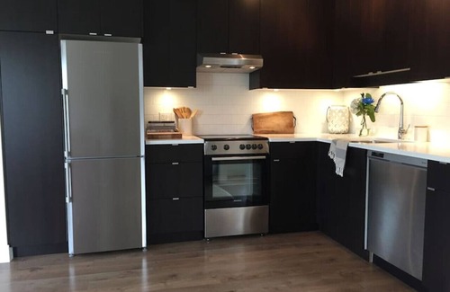 Grandview-Woodland Condominio | Brillante, Nuevo, Mid-Century Modern Style 1Br, en la cadera, en vivo, Ecléctica Comercial Dr.