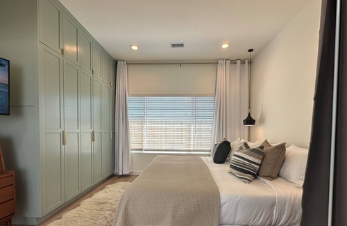 Ladera Heights Apartamento | Bright, private oasis near LAX/SoFi/West LA