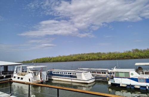 Belgrade Alquiler De Eote | Bright Room Houseboat