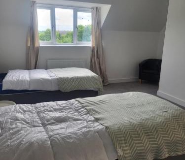 Rotherham Casa | Bright & Spacious 3-Bed Rotherham Home Ideal for Families or Contractors