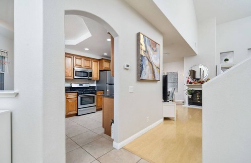 Valle Lindo Apartamento | Bright Townhome Retreat With Private Patio Walk Trails