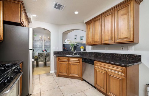 Valle Lindo Apartamento | Bright Townhome Retreat With Private Patio Walk Trails