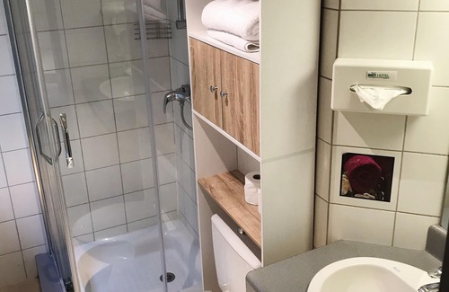 Reims City Centre Hotel | Brit Hotel Aux Sacres