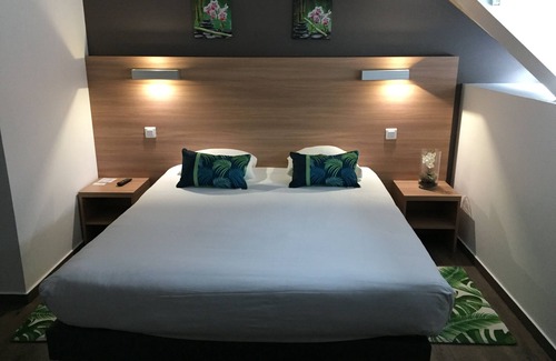 Besancon Hotel | Brit Hotel Besançon L'Horloge