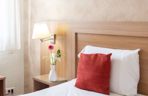 Castres Hotel | Brit Hotel Castres