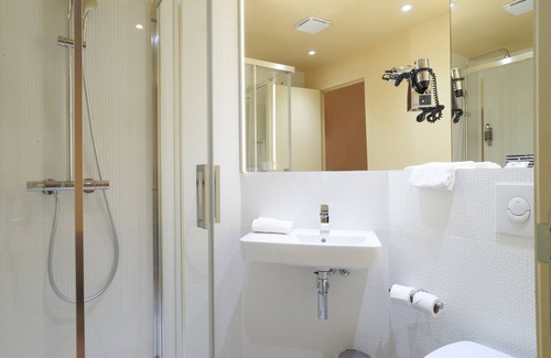 Torcy-le-Grand Hotel | Brit Hotel Codalysa Marne la Vallée - Torcy