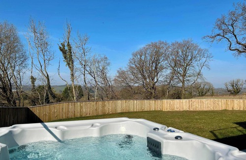 Holcombe Casa | Brockview House - Beautiful 4 Bed eco-property