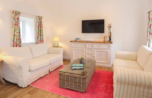 Brynsiencyn Cabaña | BRON HAUL, admite mascotas en Llanfairpwllgwyngyll, Ref 1008720