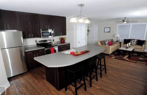 Tuscaloosa Casa | Bryant Stadium 10 min & DCH 10 min away, Car Svc