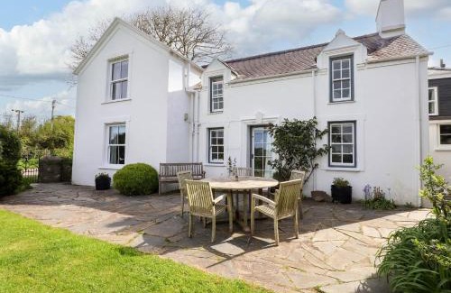 Edern Casa | Bryn Tirion