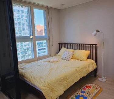Bucheon Apartamento | Bucheon Sinjung-dong Station High Floor View Lovely House